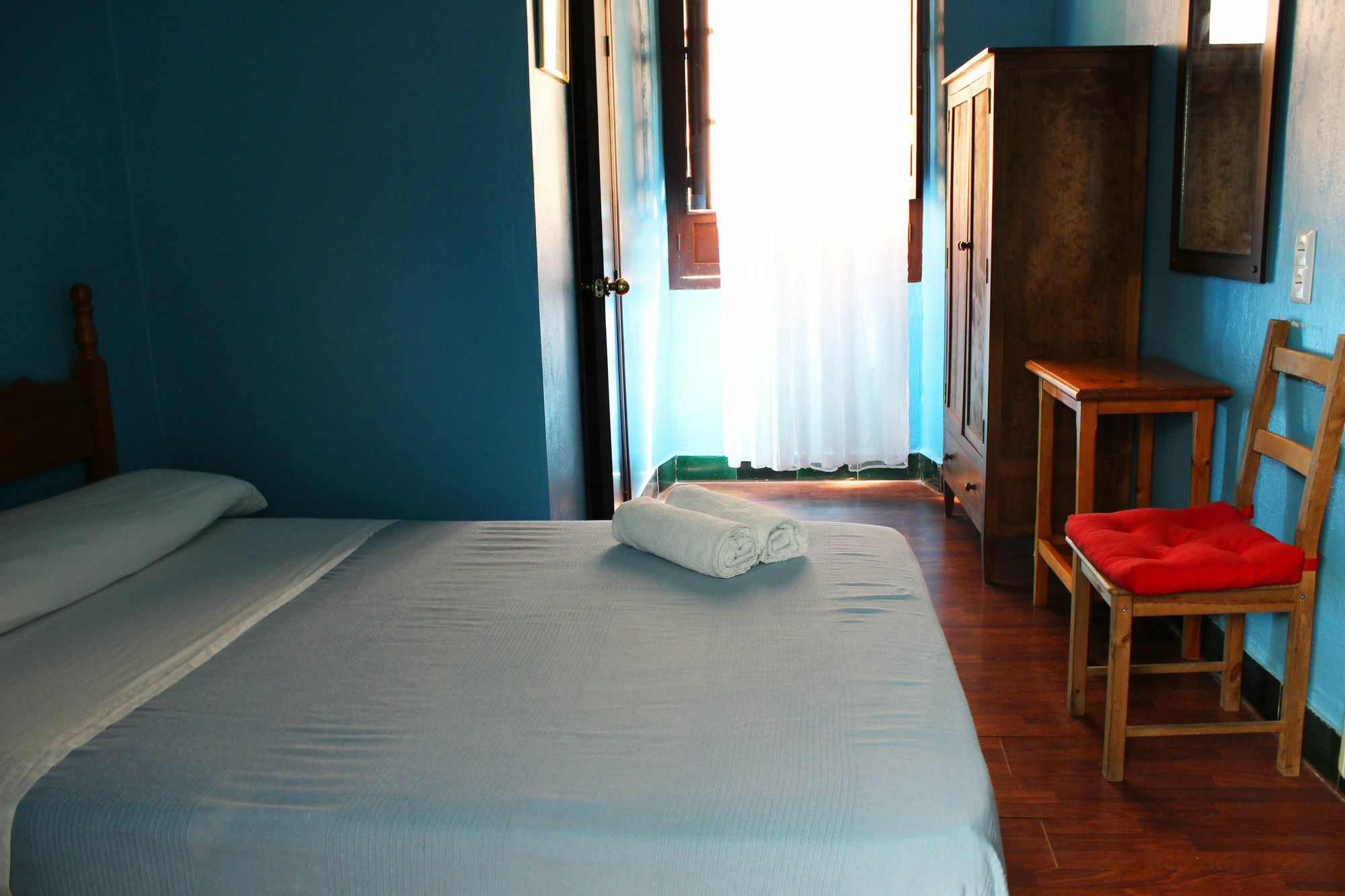 Pension Lisdos Seville Exterior photo